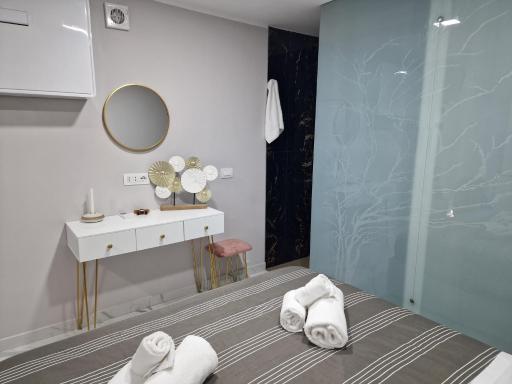 Megaride House - Housity