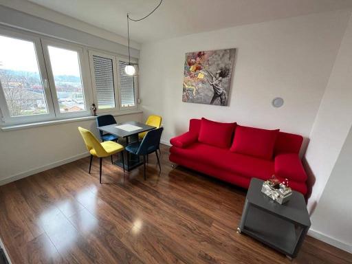 FOUR PEARLS - Housity