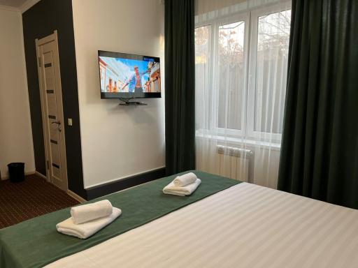 A Hotel Bishkek - Housity