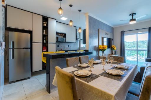 Apê Aconchegante Canto do Forte e Boqueirão em Praia Grande - Housity