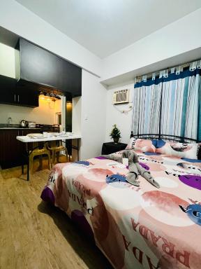 At Home Condo With Free Pool Access - Housity