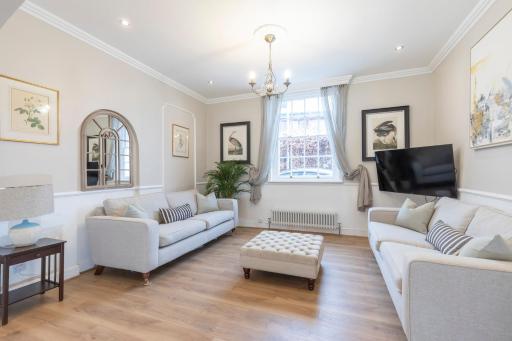 Beautiful 4 Bedroom Home - Housity