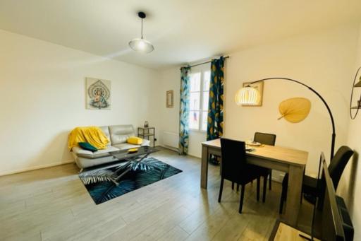 Beautiful apartment in a large private park - Housity