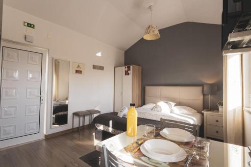 Best Houses 04 - Loft in the Heart of Peniche - Housity