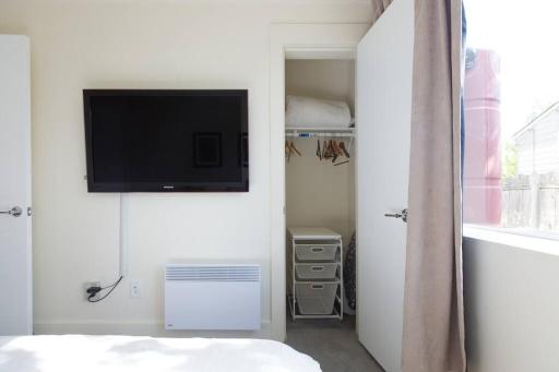 LEED Platinum Green Home Getaway - Housity