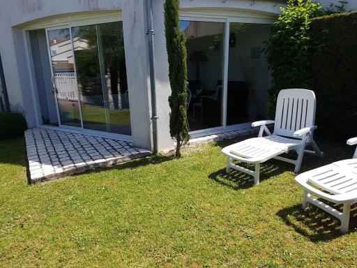 Maison climatisée avec jardin, proche plage et commerces, animaux acceptés - FR-1-494-40 - Housity
