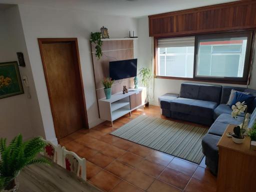 Alugo Apartamento 2Quartos centrinho de Capão da Canoa a 50m do mar - Housity