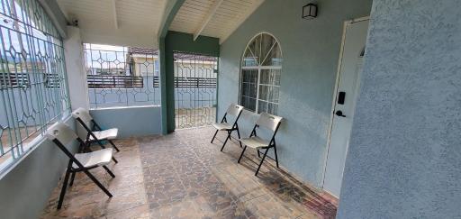 Hillside Sunrise, 2 Bed 2 Bath in Gated Community, close to beach, food, clubs & shopping Free Parking, Free Wi-Fi - Housity