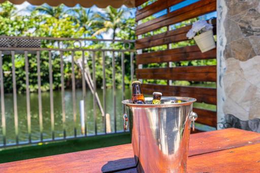 romantic place by the river - Housity