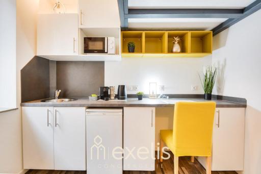 GuestReady - Vibrant and Modern Studio in Nancy - Housity