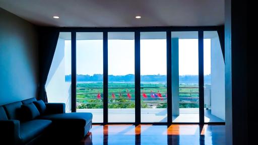 The Riva Vientiane Hotel - Housity