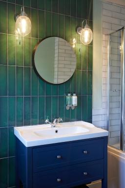 Castle Hotel by Chef & Brewer Collection - Housity