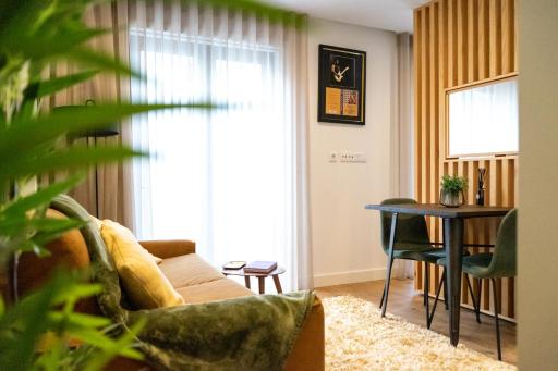 The Beautiful Ones Studio - Housity