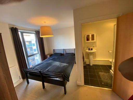 Rooms in exquisite and centrally located apartment - Housity