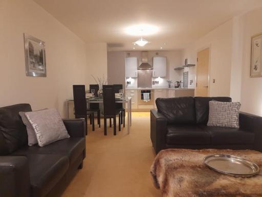 Centrally situated 1 bedroom apartment! - Housity