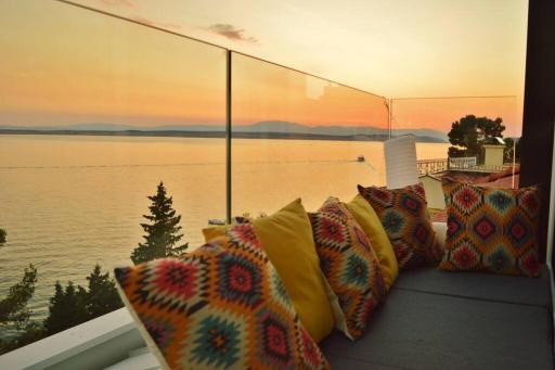 Nirvana Crikvenica - 3 - Housity