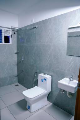EMFORE ELANZA - Housity