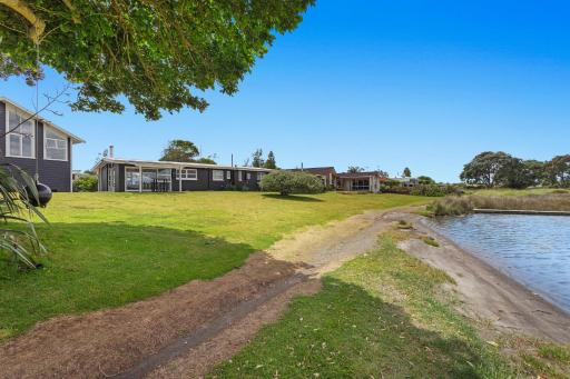 Habourside - Ohope Holiday Home - Housity