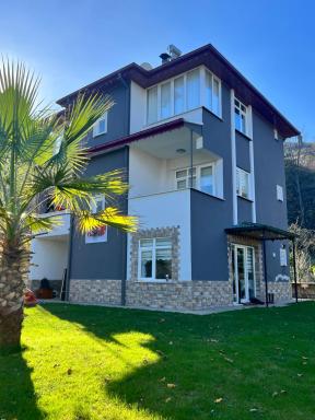 VEY’s HOUSE - Housity