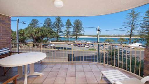 Kookaburra Court Unit 1 Bulcock Beach QLD - Housity