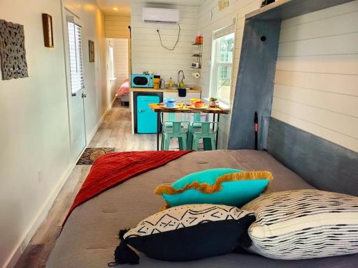 TCR at 290 Wine Trail #13 Now dog friendly - Housity