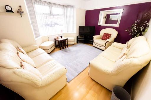 Stylish 3 BR House in Central Leicester - Housity