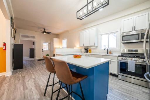 Beautiful Bungalow in Bates Hendricks - Housity