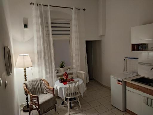 Apartament - Mieszkanie Samodzielne - Housity