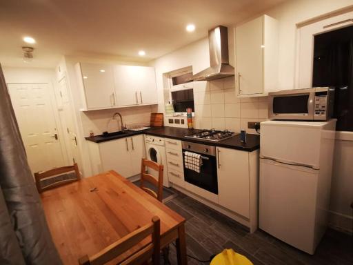Nice Studio Apartment LTN - Hizvo