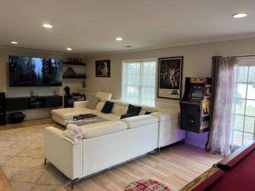 Cozy Lake House near Atlanta sits on Private Lake - Housity
