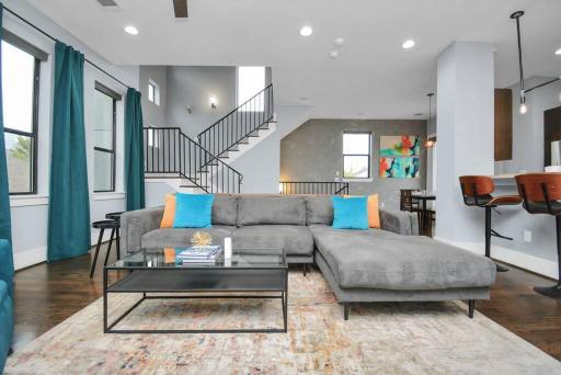 Skyline Views - Sleeps 10 Home Near Downtown - Housity
