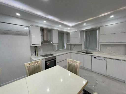 Venezia mall - Housity