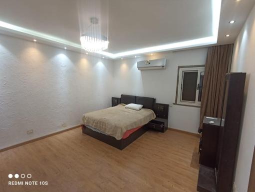 شقة مفروش ٣ غرف و٢ حمام سرايات المعادى - Housity