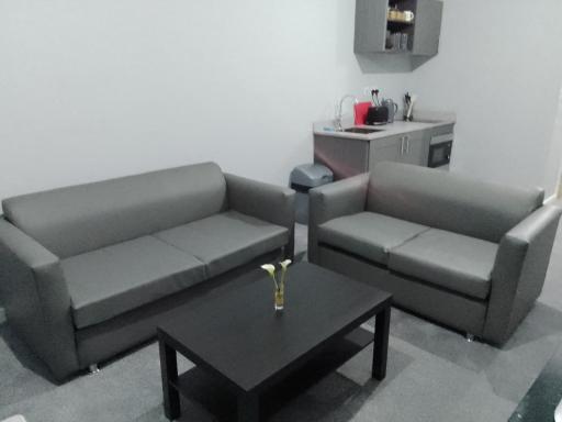 Piccadilly Apartments - Housity