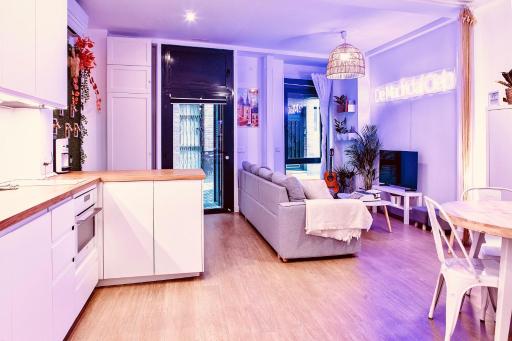 Calle Rodas 3 Central 5 stars apartment in Madrid for 6 people - Housity