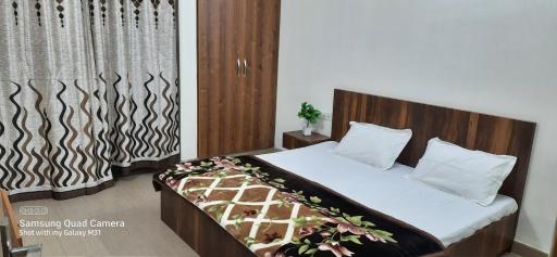 Beautiful 2bhk Appartment Near Famous Temples - Housity