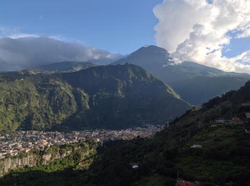 MYSTIC LODGE, TUNGURAHUA FLOOR - Housity
