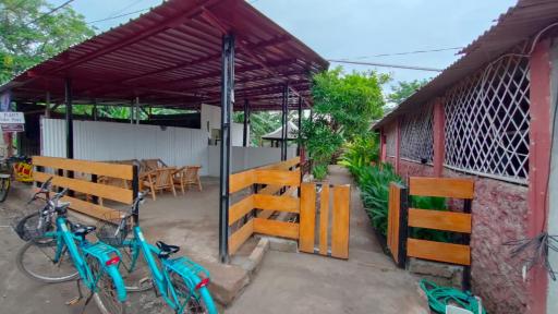 Dua Nina 2 Guesthouse - Housity