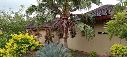 MAGOLIDE GUEST HOUSE - Housity