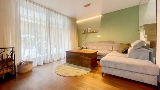 Ian's Residence - Housity