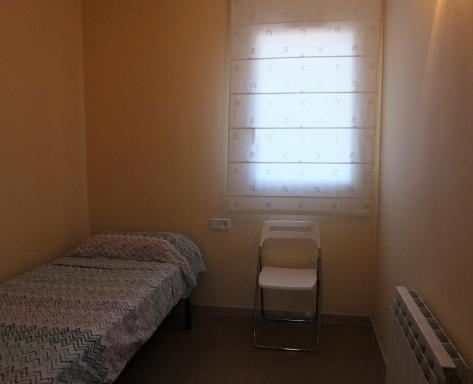 Habitación privada a 10 km de Barcelona - Housity