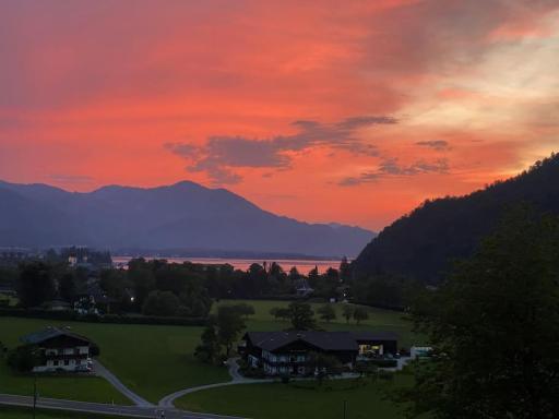 Schöne Ferienwohnung mit Wolfgangseeblick - Housity