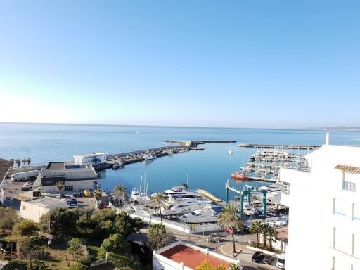 COZY APARTMENT BETWEEN THE PORT AND THE BEACH LA RADA - Housity