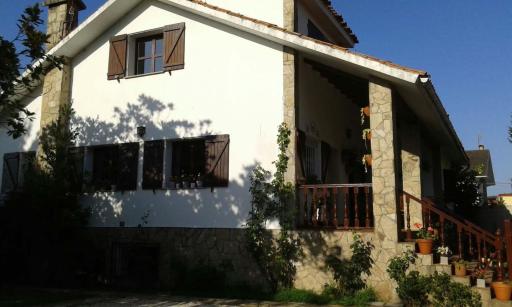 House - 4 Bedrooms - 09468 - Housity