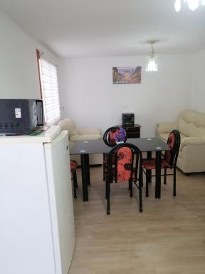 ARRIENDO CASA DUPLEX EN SEGUNDO PISO AMOBLADO FULL - Housity