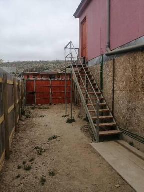 ARRIENDO CASA DUPLEX EN SEGUNDO PISO AMOBLADO FULL - Housity