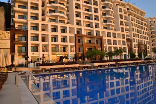 Almira Beach Dead sea - Housity