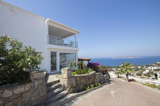 Amazing Duplex House with Sea View in Bodrum - Housity