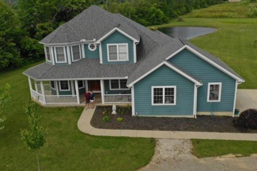 The Big Beautiful Dollhouse - Housity