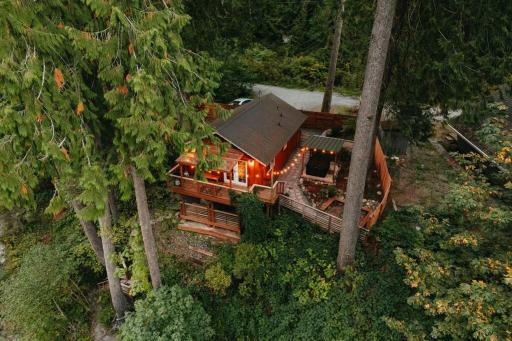 Steven's River Cabin - hot tub-beach-fireplace - Housity